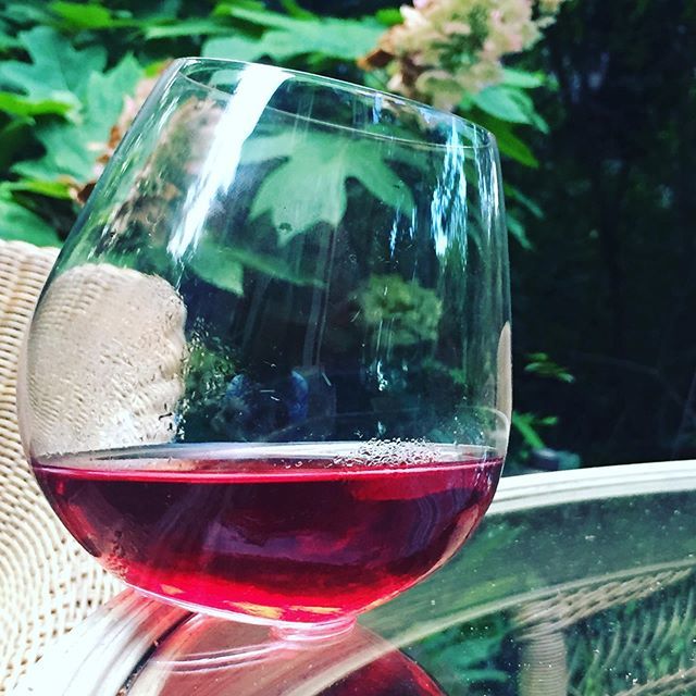 whatjoecooks's tweet photo. On the level - today was a Rosé day! @erickentwines .
..
...
#rosewine #californiarose #erickentwines #whatjoedrinks #drinkpink #realmendrinkrosé #wineisart #dadjokes #drinkrosè #drinkmorerosé #dadjokesfordays #grillinandchillin #californiawine #damnhot https://t.co/ZZRpwqEFKm https://t.co/keowFPGWWH