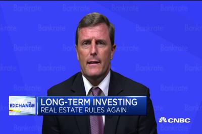 JohnATomlin's tweet photo. Greg Mcbride, https://t.co/QgcaO5UpLG chief financial analyst, joins 'The Exchange' to discuss why there's been a push to invest in real estate. https://t.co/MztP4NKrOf https://t.co/Z6o5iMyY8W