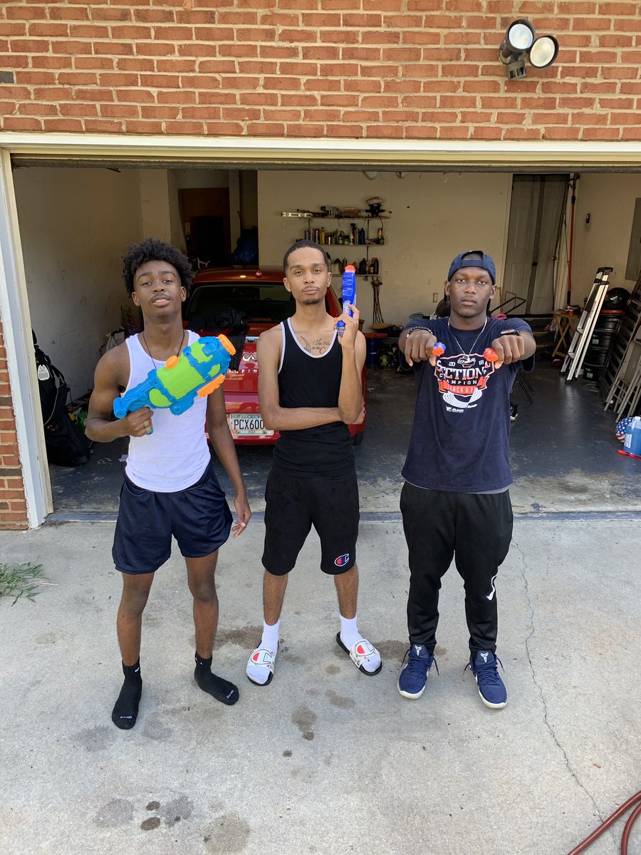 Shazam_2019's tweet photo. To ♾ and beyond #SummertimeShootout #IshotFirst https://t.co/qx0aQG6P3X