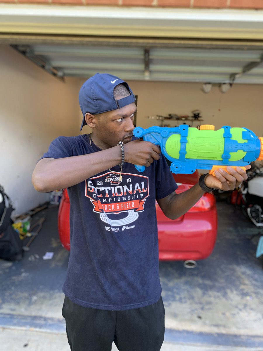 Shazam_2019's tweet photo. To ♾ and beyond #SummertimeShootout #IshotFirst https://t.co/qx0aQG6P3X