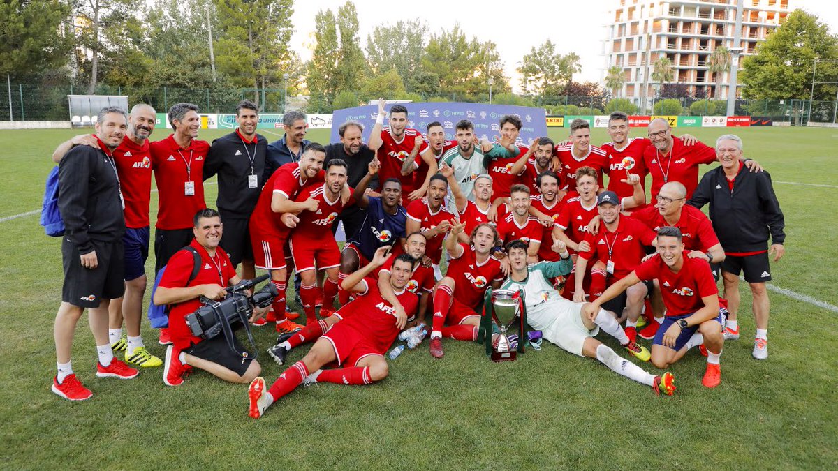 migrantesbalon's tweet photo. Enhorabuena a la #SelecciónAFE España, que se ha proclamado en Lisboa campeona del #FIFProTournament 2019. 

Ojalá tengamos que añadir a muchos de estos campeones a nuestras bases de datos. 🙌 https://t.co/pZjDwE7HaQ