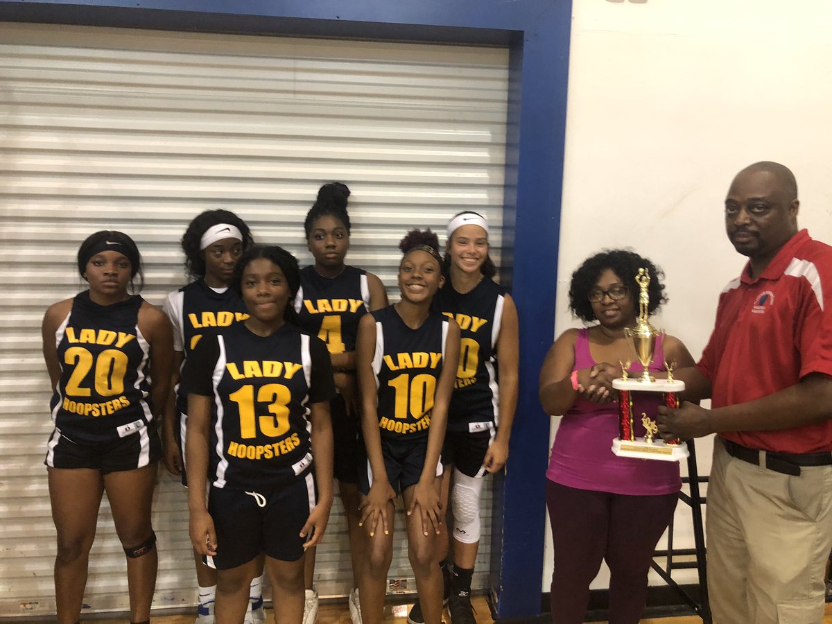 CoachJordanW's tweet photo. Middle school girls Division Marlboro Magic wins it against the 2nd place  Marlboro Magic Gold #FunctionattheJunction https://t.co/1LN9t6sgJ9