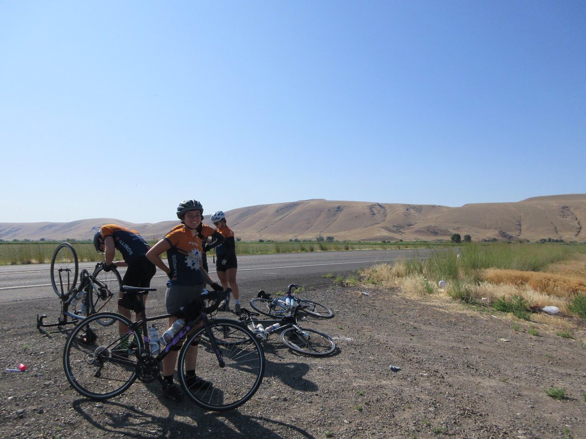 illini4000's tweet photo. Day 64: 75 miles from Yakima, WA to Goldendale, WA. Heading south! Also climbed some trees. #i4k #2019bikeamericateam #idefeetcancer https://t.co/5aaD4JM3yU