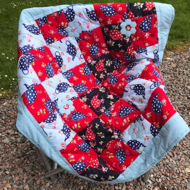 QuiltsforDreams's tweet photo. https://t.co/im7erDcj0E #sharingiscaring #vintageteapots #teapots #SundayMotivation #patchworkquilt #handmadebyme #handmadehour #pretty #vintagestyle #vintagehome #countryhome #vintagegirl #etsy #etsyshop #reweetplease https://t.co/pUHD0ntEbA