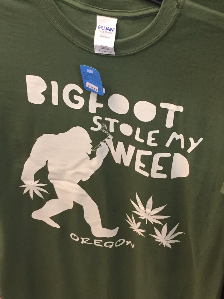 catnipocalypse's tweet photo. do other states have this shit in every gift shop https://t.co/WSNSX9UF2u