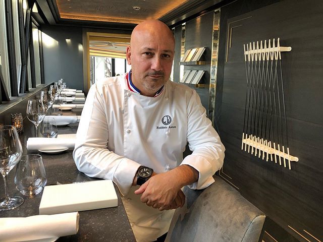 gillespudlowski's tweet photo. Il a révolutionné la table gastronomique de la #toureiffel ! #fredericanton au nouveau #julesverne #paris7 @germaindecreton @fredericanton #nousleslorrainsonsaime #julesvernerestaurant #paris7 #toureiffel #parisestanous #parisestmagique #delight #foodb… https://t.co/niTFIfiB0s https://t.co/30Ujp3e23x