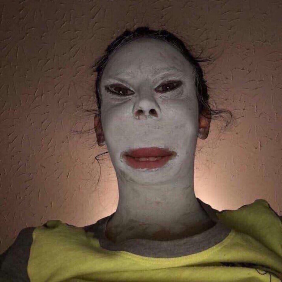 J’ai mis un masque à 22h je suis aller au toilette la j’ai sursauter j’avais zapper j’avais mis le masque