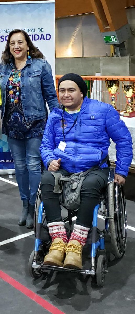 core_rodriguez's tweet photo. #CoreRodriguez Participando en Ceremonia de Premiación de Campeonato Nacional de Bochas, deporte adaptado para discapacitados en el Polideportivo de Codelco Andina. https://t.co/lxcKgz2WPM