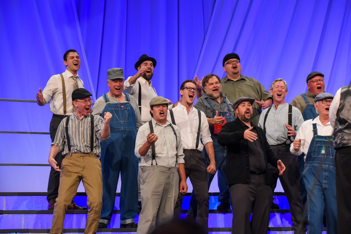 jtjohnst55's tweet photo. Singing our hearts out in Salt Lake City https://t.co/2hQVn8YfVW