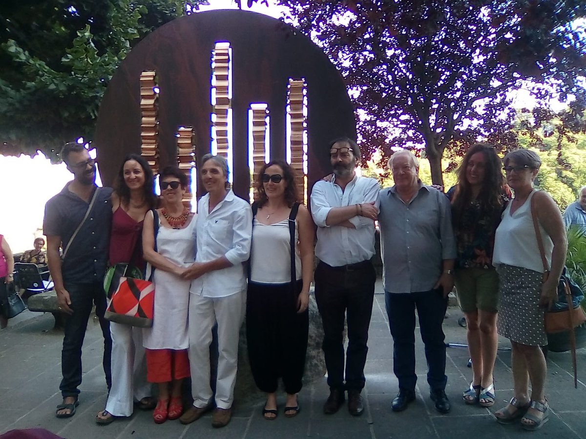 hubstractForArt's tweet photo. Inaugurata #FONTE l’opera di #AlfonsoMariaIsonzo con il #Sindaco e la #Rete di #imprese #ConosciSoriano
Grazie per aver intrapreso insieme questo percorso.
Grazie a  #AlfonsoMariaIsonzo per la sua capacità di creare opere in continuo dialogo con i luoghi e le comunità. https://t.co/ZY15uzOkNZ
