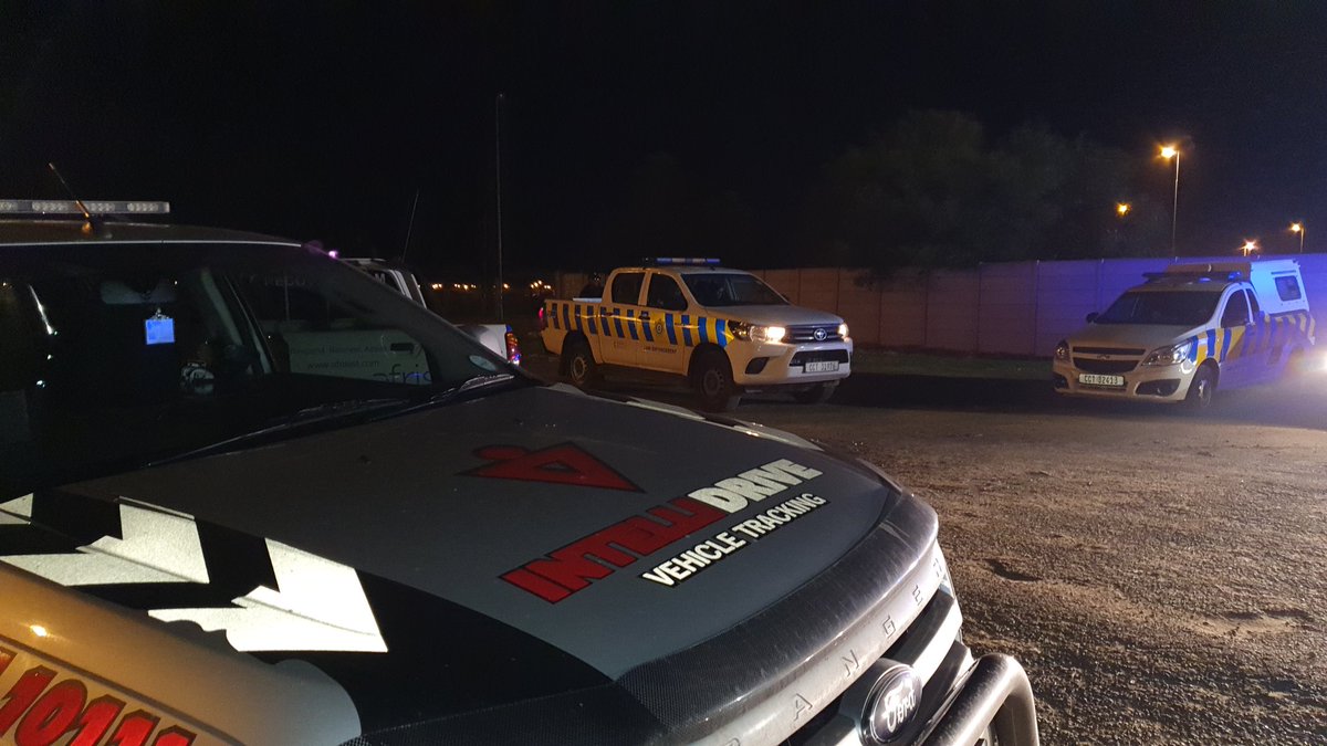 intelliDOps's tweet photo. #TeamIntellidrive participated in a multi agency police operation in Kraaifontein Western Cape last night.
SAPS from various stations as well as Cape Town Metro police, Cape Town Traffic department and South African Defence Force. #militaryincapetown #1byone #crimewillfall https://t.co/0VqajriyDm