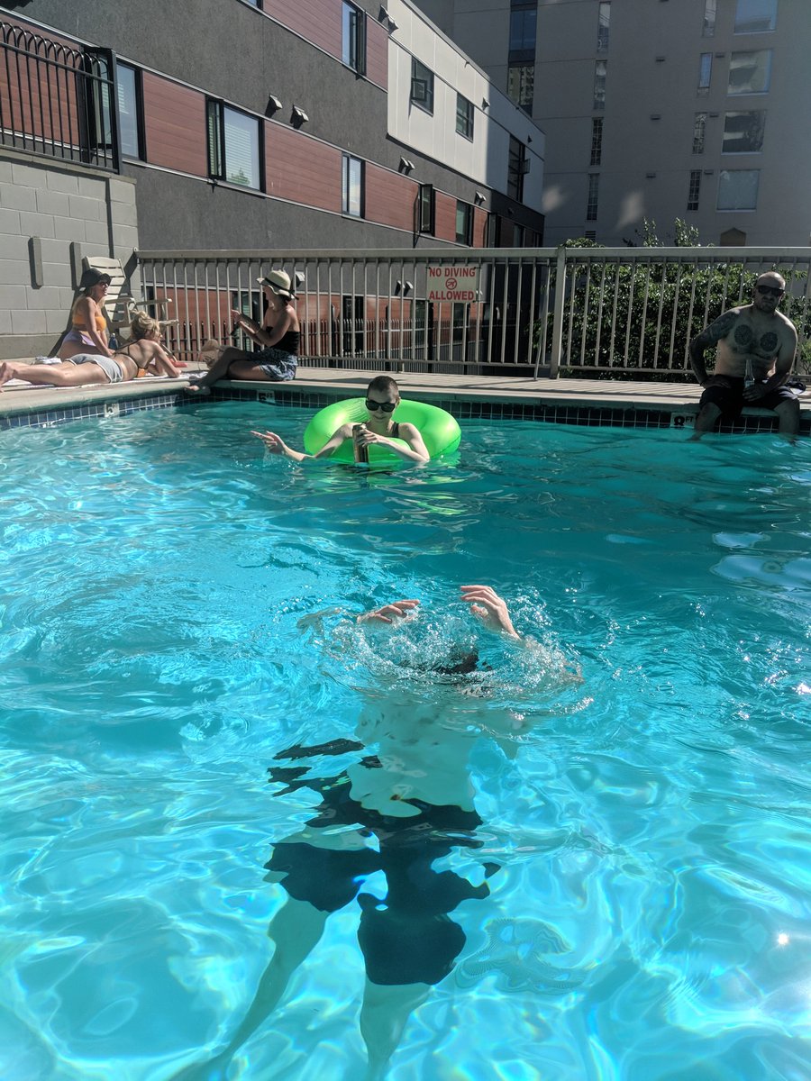 PartyPrat's tweet image. G to be rub do hi mxr hi k g dtjjfryh @PITBUSTAR @SiGeCore