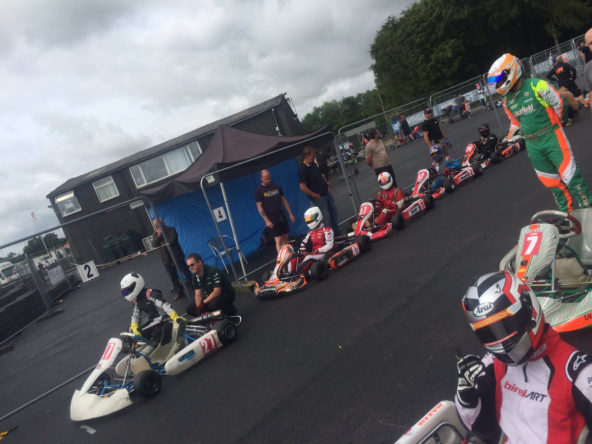 Josh_sherriff's tweet photo. Amazing weekend at the @SheningtonKRC SuperPrix where we won the TMK Extreme final to take the ‘E’ and ‘SP’ plates 🏆🏆

#TKMExtreme #TKM #karting #SuperPrix #Eplate https://t.co/lB10MWPtfd