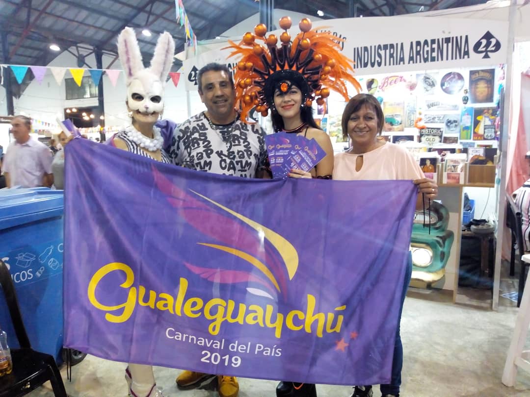 carnavaldelpais's tweet photo. Excelente jornada en #ExpoChef #Gualeguaychú 👨🍳👩🍳
Los esperamos a todos el 11 de enero, noche inaugural del #CarnavaldelPais2020💃🕺📆
https://t.co/SlCHouj4wR
@ Galpones del Puerto Gchu https://t.co/GBElOtbuRA