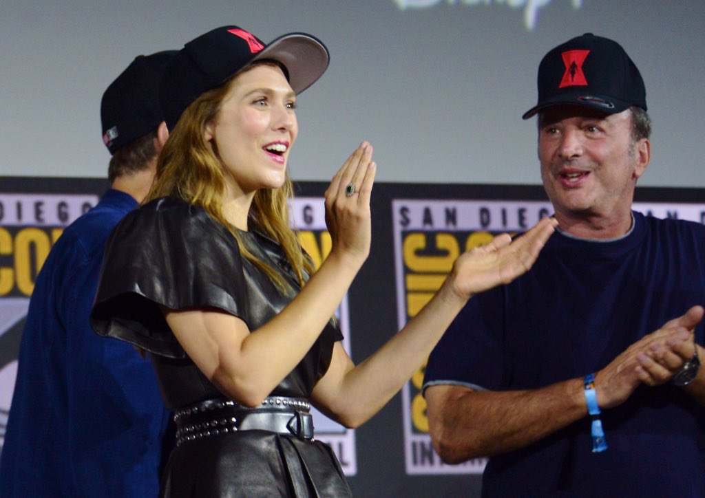 itsjustanx's tweet photo. Elizabeth Olsen wearing the Black Widow cap. That’s it. That’s the tweet. https://t.co/cyhigZBGwN