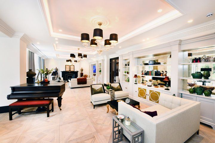 CEDIA's tweet photo. This client requested a comprehensive security system, hidden TVs, underfloor heating, and much more. Learn how @CyberhomesUK did it: https://t.co/uZcLNIJqMV https://t.co/8y0oatIWQg