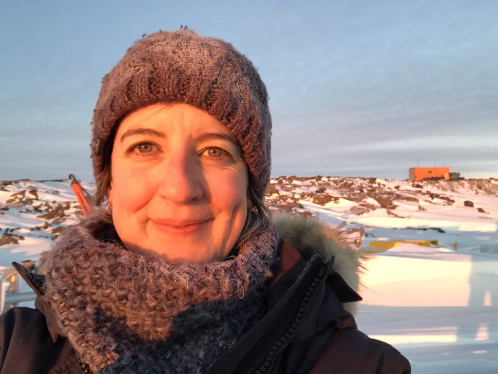 VetMeg's tweet photo. #FamilyDoctorWeek teaching, keeping fit, being where I am needed #AMAfdw19 @AMA @ACRRM #RDAT #antarctica #davisstation #bethesolution https://t.co/qkPQ0NFE67