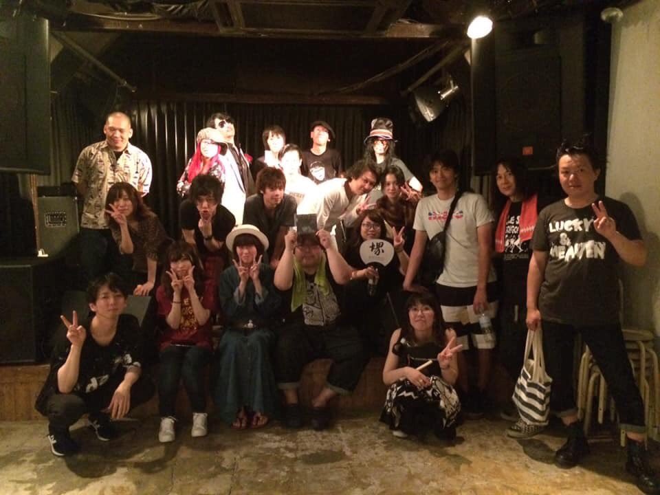 happy_melody_m's tweet photo. 昨日、ハピメロvol.35無���終了しました！
お越し下さった皆様、出演者の皆様、エレバティを貸して下さった細見さん、スタッフの皆様に感謝です！有難うございました！楽しんで頂けましたでしょうか(^^)次回vol.36は8月18(日)塚本エレバティにて開催！
お昼間はフリマ！ https://t.co/gRk1em1J7x