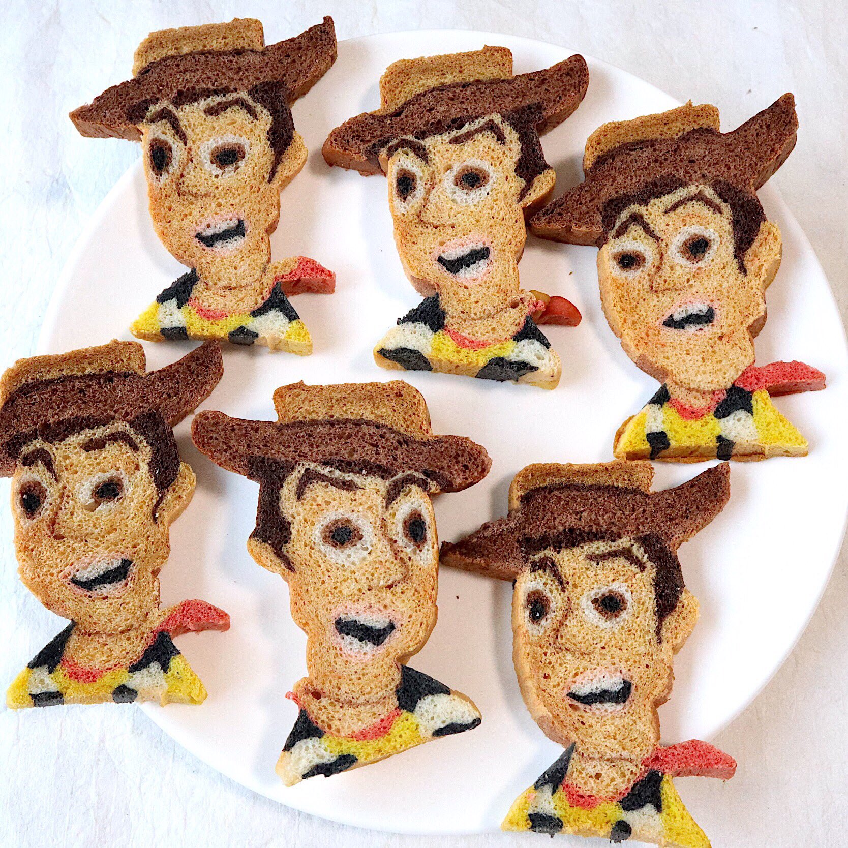 تويتر Izuyo على تويتر ウッディのパンを 焼きました ウッディ トイストーリー Woody Toystory Toystory4 型から作るイラストパン Homemadebread T Co Srnqusghq6
