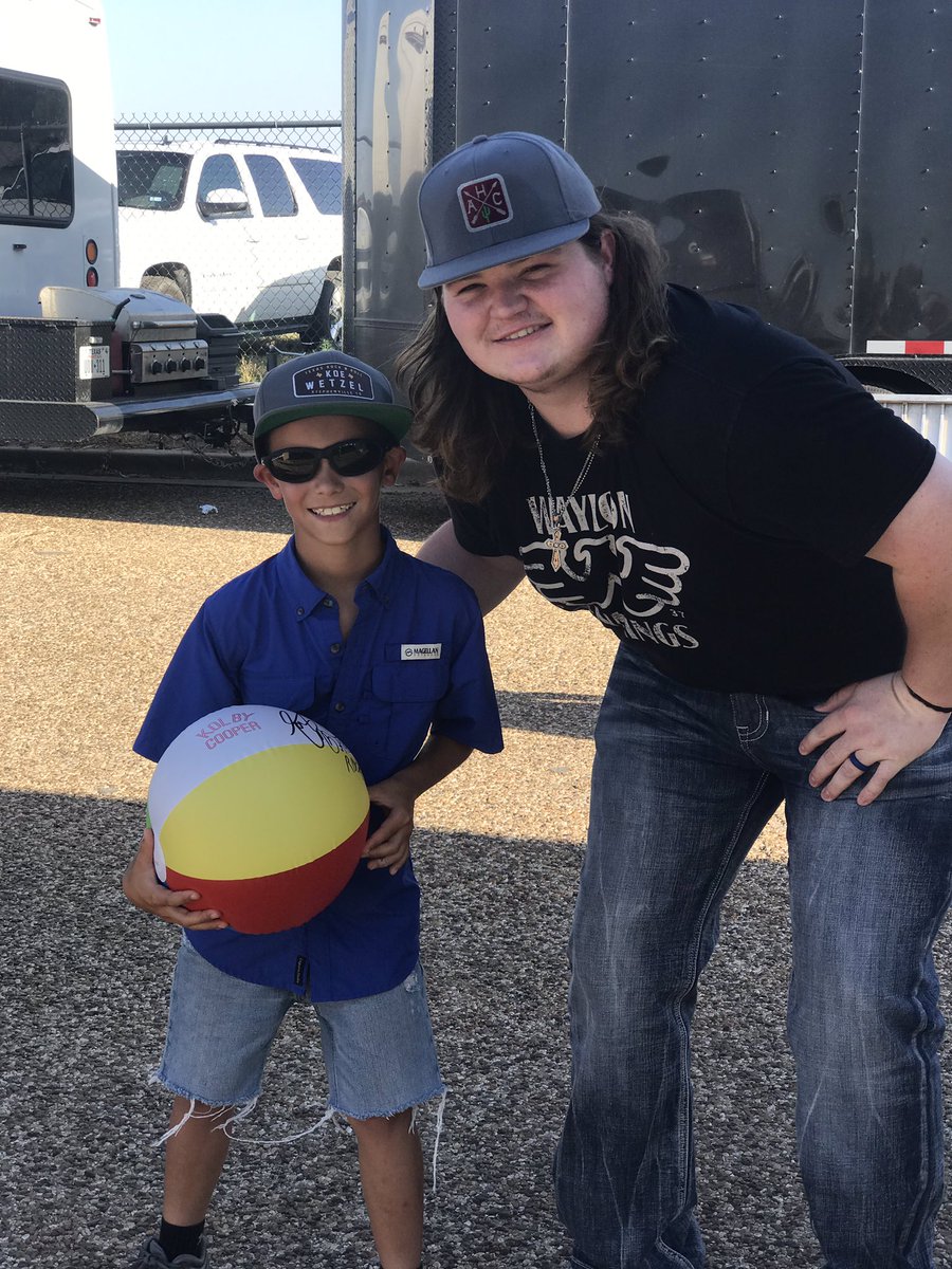 Whitney Bingham tweet media