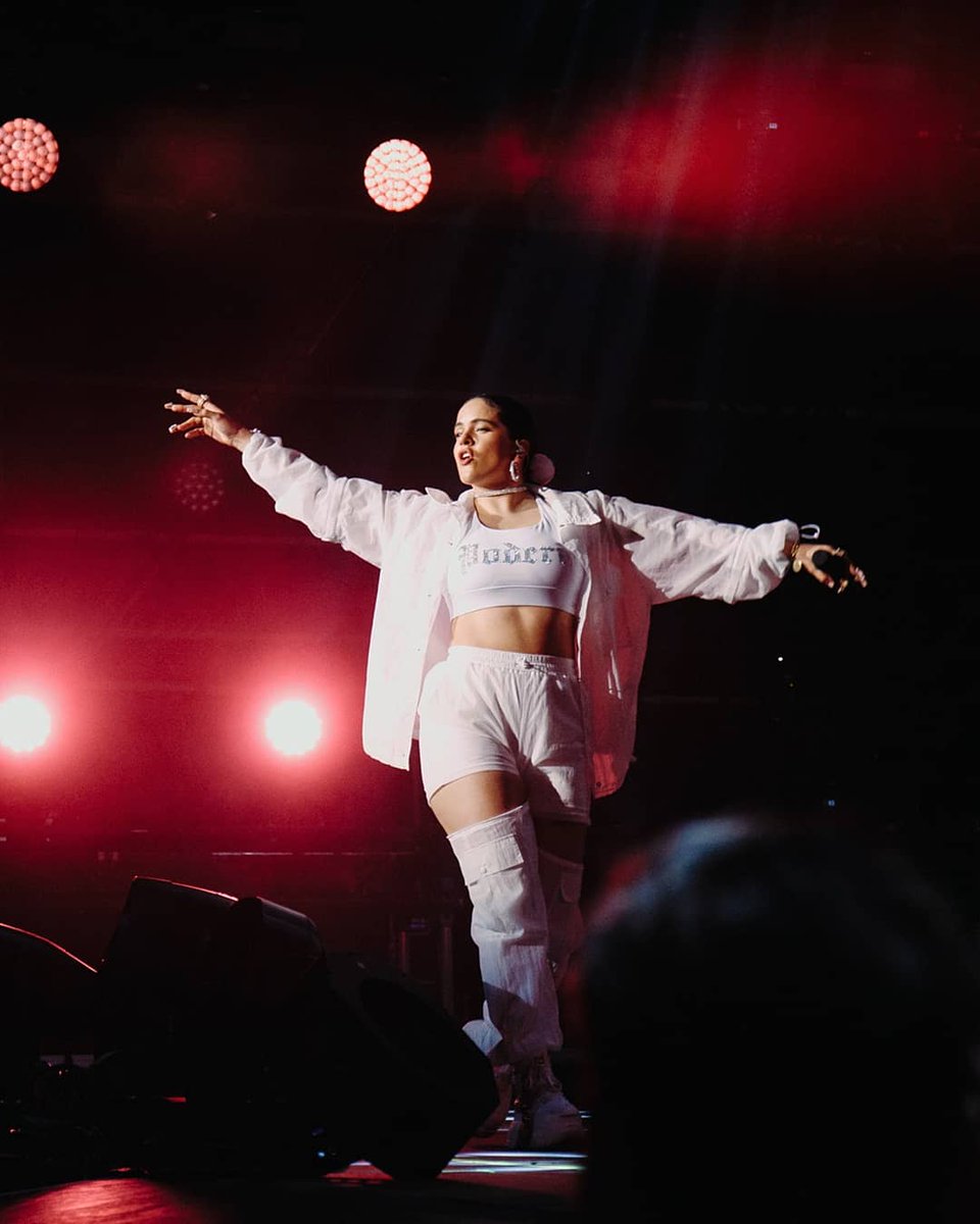 rosaliavtdaily's tweet photo. Rosalía actuando en el Colours of Ostrava en Ostrava, República Checa.
Más fotos aquí: https://t.co/KiLXeSb12E
@rosaliavt #colours2019 #rosalia
https://t.co/LKP7bkLJ37 https://t.co/UgnqITANfU