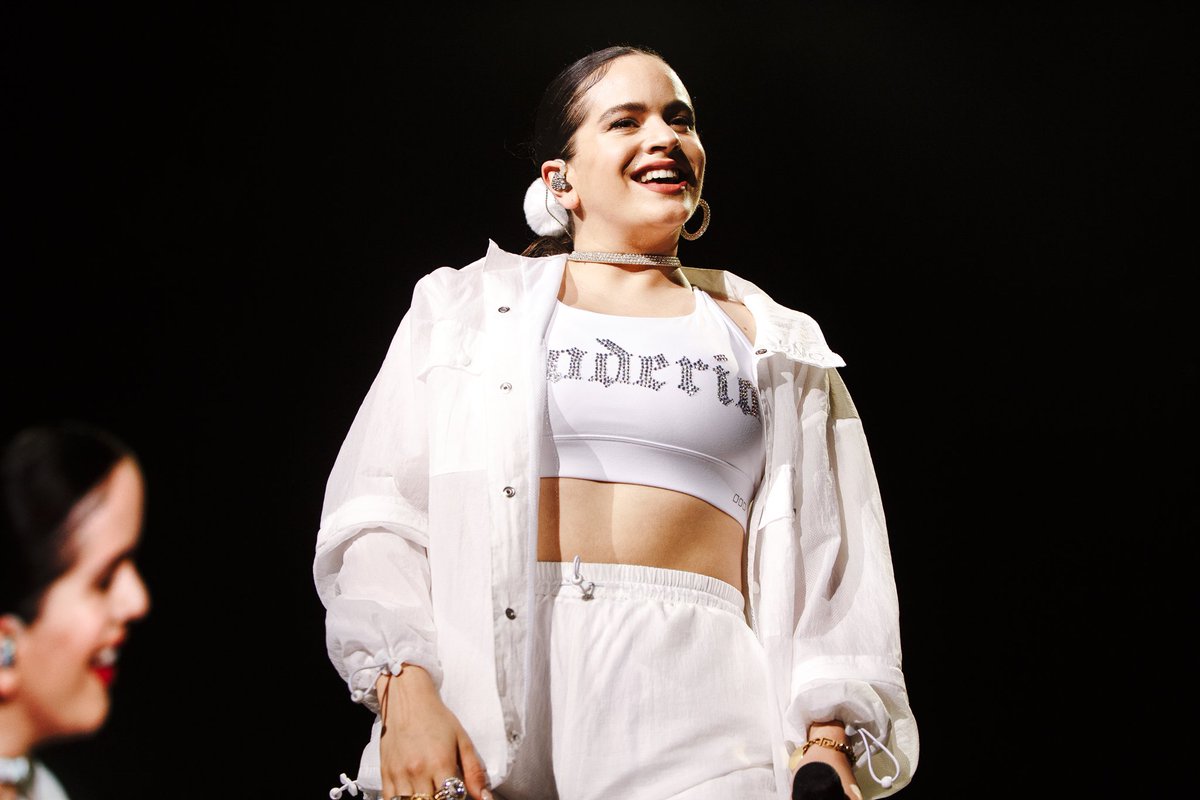 rosaliavtdaily's tweet photo. Rosalía actuando en el Colours of Ostrava en Ostrava, República Checa.
Más fotos aquí: https://t.co/KiLXeSb12E
@rosaliavt #colours2019 #rosalia
https://t.co/LKP7bkLJ37 https://t.co/UgnqITANfU