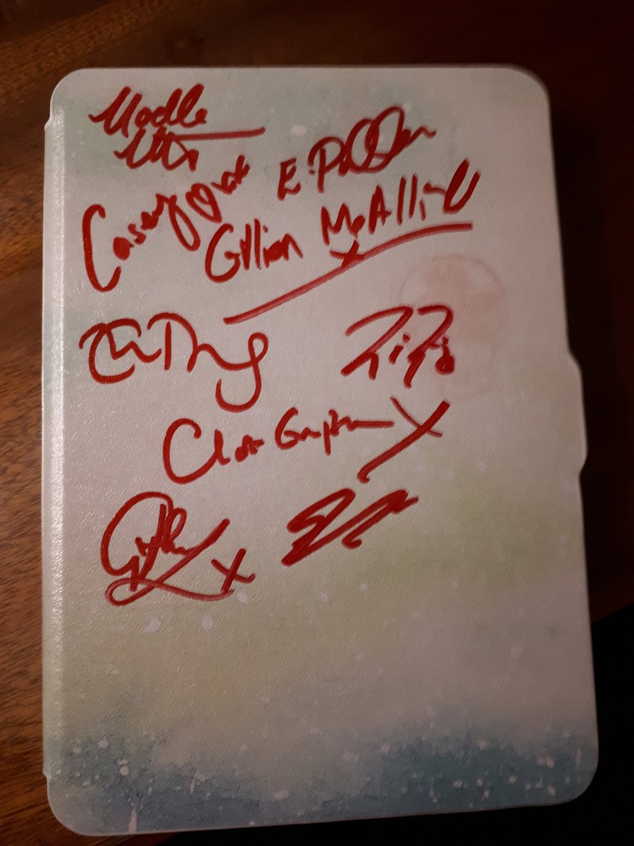 Thank you to everyone who signed my latest kindle cover 😁 #harrogate19 #TheakstonsCrime #authorsaremyrockstars