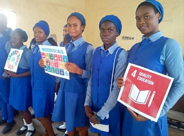 IspedOrg's tweet photo. In the light of Nelson Mandela, when we read more learn more we can change the globe. Also in line with this year's call for #ActionAgainstPoverty 
#ActionAgainstIlliteracy is possible with every young person having access to quality education @BillGates

#DonateABook DSS, Omoku https://t.co/qOiZ9MdY3a