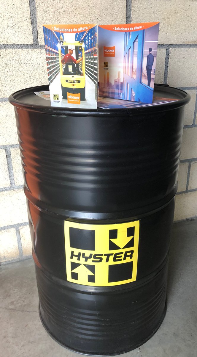 vibacar_'s tweet photo. Empezamos el lunes con fuerzas 😎💪. Feliz lunes y feliz semana😝 #vibacar #hyster #carretillaselevadoras https://t.co/4naif2cILn