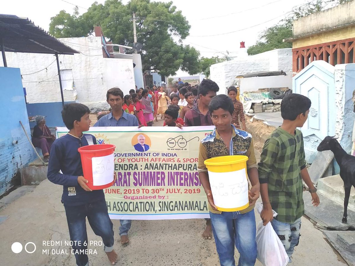 MYBharatHQ's tweet photo. As part of Swachh Bharat Summer Internship (#SBSI2019), Youth Volunteers of Nehru Yuva Kendra #NYKS Ananthapuramu Andhra Pradesh organised Village level Rallies on Solid waste Management and Eradication of Plastic waste.
#swachhsummer #SwachhBharat #MoDWS #Youth #YuvaBharat https://t.co/2cj4cs1iHo