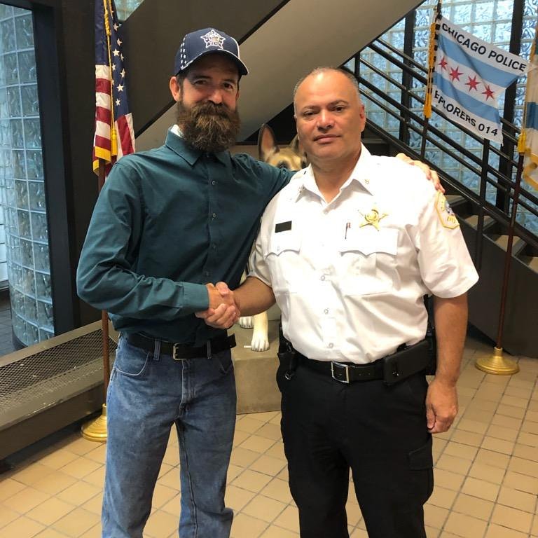 AlligatorRobb's tweet photo. Chicago PD 14th district Commander...great man and a forever friend #hero #alligator #chancethesnapper #Frankrobb #Chicago https://t.co/KnxwXdj9nV