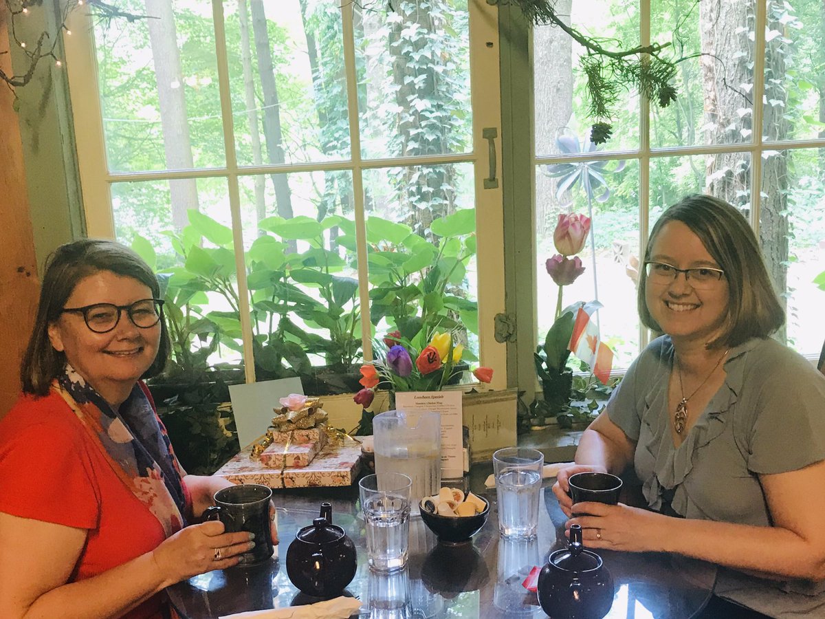 kimgadsdon's tweet photo. My sister. My best friend. 
#Pinecroft moment. https://t.co/hcVR4umybS