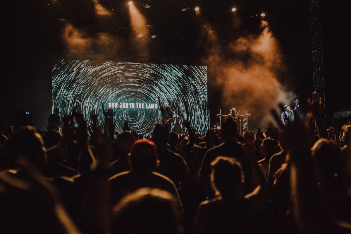 AliveFestival's tweet photo. Thank you @bethelmusic for a perfect cap on the weekend. All glory to God! 🙌 #ALIVE19 https://t.co/I6eIVorpqQ