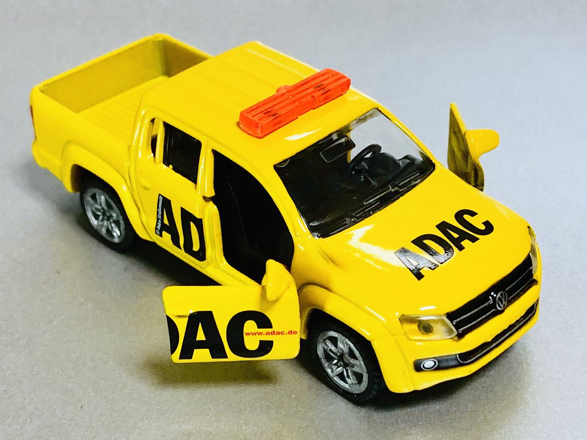 ADAC PICK UP ADACはドイツ自動車連盟のこと。 日本で言うところのJAF