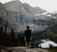 ShineRadioKE's tweet photo. #ShineFmDaystar
#MondayDayBreak 
@Sharron96398063 

Sometimes walking away has nothing to do with weakness and everything to do with strength. We walk away not because we want others to realize our worth and value, but because we finally realize our own. https://t.co/iVCRUA76Ow