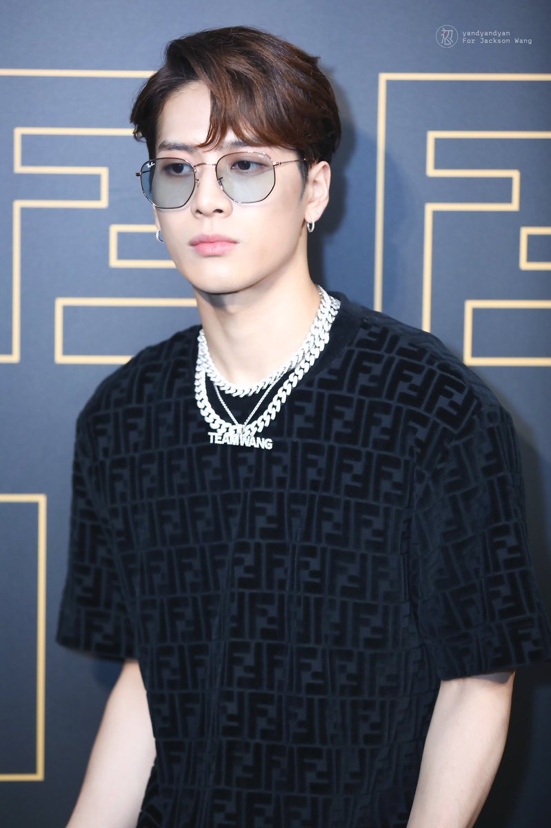 StyxLiMiT's tweet photo. How can this man be so perfect? Someone tell me. 😭😭😭
#王嘉尔 #JacksonWang #王嘉爾 #잭슨 #GOT7 #FendixTeamWang https://t.co/k76HESdhQ8