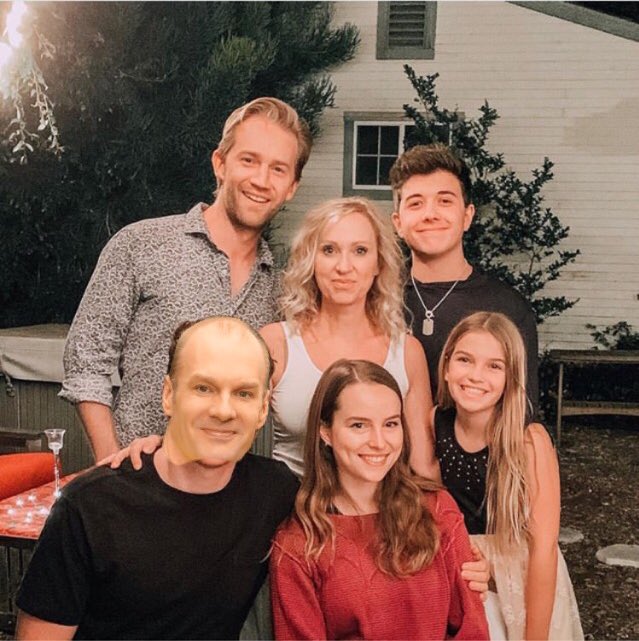 bobduncan87's tweet photo. back with the bunch ready 2 exterminate the fake hoes https://t.co/cxUQ6MIIJv
