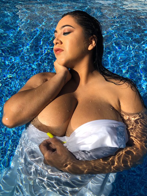 Let me drown you https://t.co/0Buyu8a3Oe