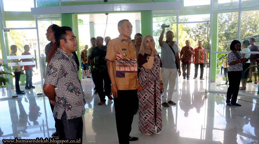 SetdaEnde's tweet photo. Peresmian Gedung Baru Dan Launching Depo Farmasi Rumah Sakit Umum Daerah( Rsud) Ende Oleh Wakil Bupati Ende, Drs. H. Djafar H.Achmad,Mm Di Rsud Ende,Jumad,12 Juli 2019 https://t.co/Bj6WVMDS0V