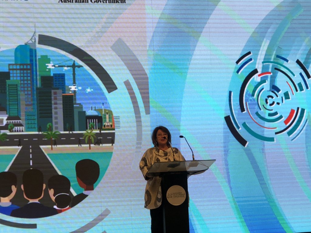Govt need to establish an ecosystem to enable #SocEnt to #innovate <a href="/GlenysThornton/">Glenys Thornton</a> <a href="/IDDevForum/">Indonesia Development Forum</a> @SocEntGlobal <a href="/idBritish/">British Council Indonesia</a>