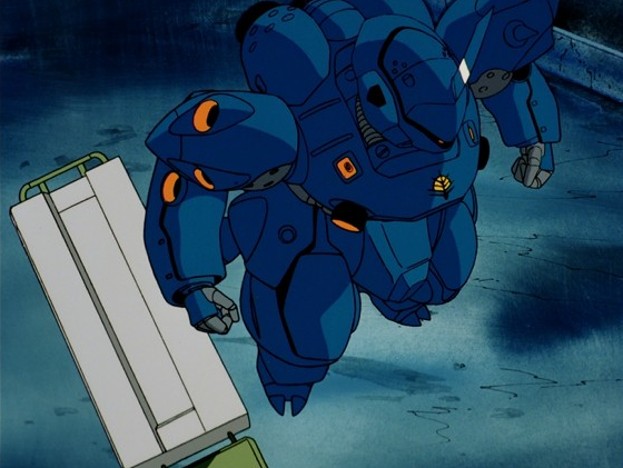 ガンダム モビルスーツ バイブル Gmb 通信 トレーラーの横に移動したケンプファーは 中からチェーンマインを取り出しました 複数の爆弾を数珠つなぎにしたもので 標的に接触 爆発させることで確実に殲滅する兵器です ガンダム モビルスーツ