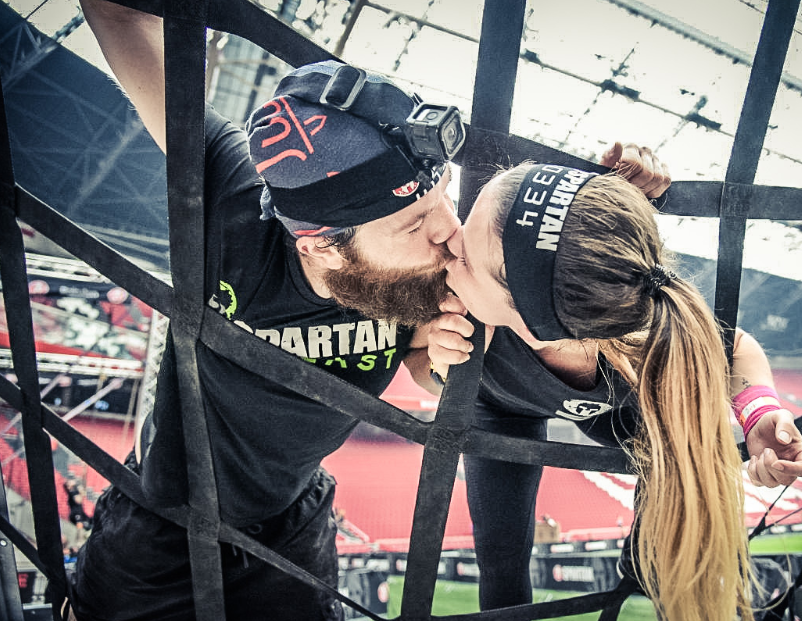 SpartanRaceEsp's tweet photo. Vamos a convencerte para que vengas el 7 de septiembre a #SpartanStadionMadrid
📲 https://t.co/vAmwgoN1Le

 #MedalMonday: Este fin de semana se ha celebrado la #SpartanStadiOn #SPARTANAMSTERDAM  

Entra en el perfil de @SpartanRaceNL y mira todo lo que pasó allí: 

#SpartanSpain https://t.co/xgO2QpifrG