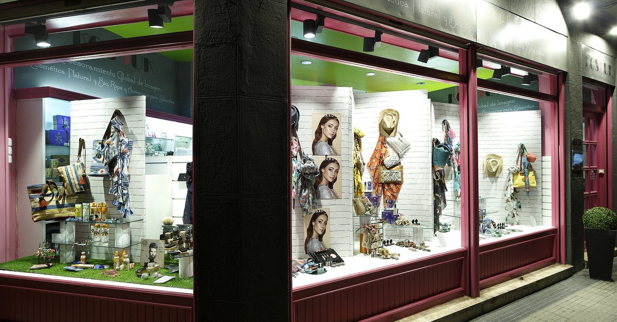 KOSGUK #Barakaldo 🌻
Cosmética Internacional Natural y Bio
Fragancias/Jabones/Cuidados Cabello/Maquillaje.
Tratamientos Afeitado/Barba/Bigote
TiendaOnlineKOSGUK 🎁 kosguk.com 
Si te parece nos vemos en un ratito, a la 11:00 h