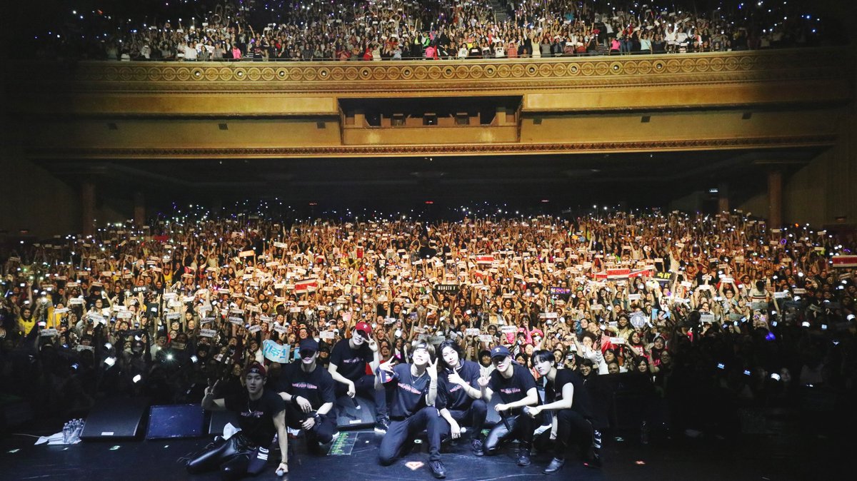 OfficialMONSTAX's tweet photo. [#MONSTA_X]  
2019 MONSTA X WORLD TOUR 
2019. 07. 21 SUN 
#WE_ARE_HERE in #MEXICO_CITY

#MONSTAX #몬스타엑스
#WEAREHERETOUR https://t.co/lZu70t8wUD