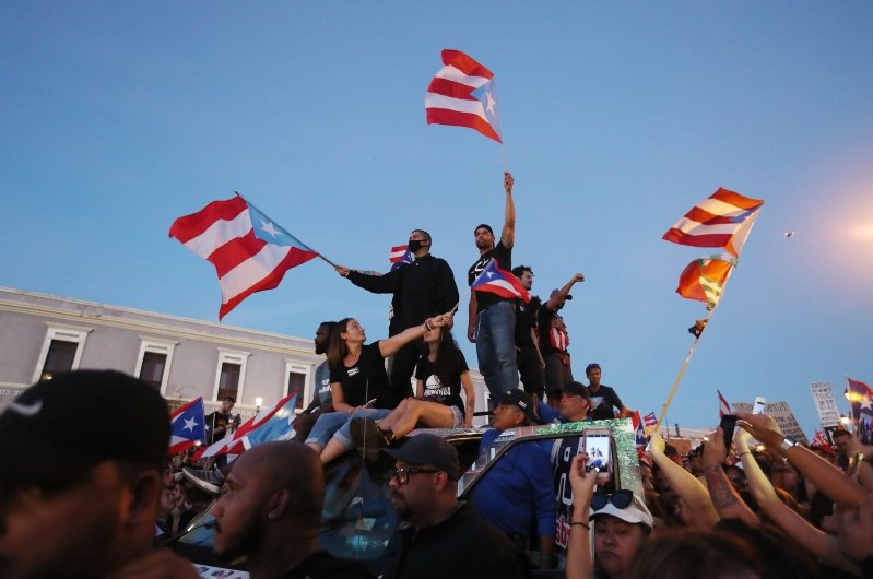 revkpagan's tweet photo. Ricardo Rosselló announced on Sunday he would not seek re-election in 2020, and would step down as president of his party but did not resign the governorship.
#RickyRenuncia
#RickyRenunciaYa #RickyResign #puertoricostrong https://t.co/8Wd3B1hOmd