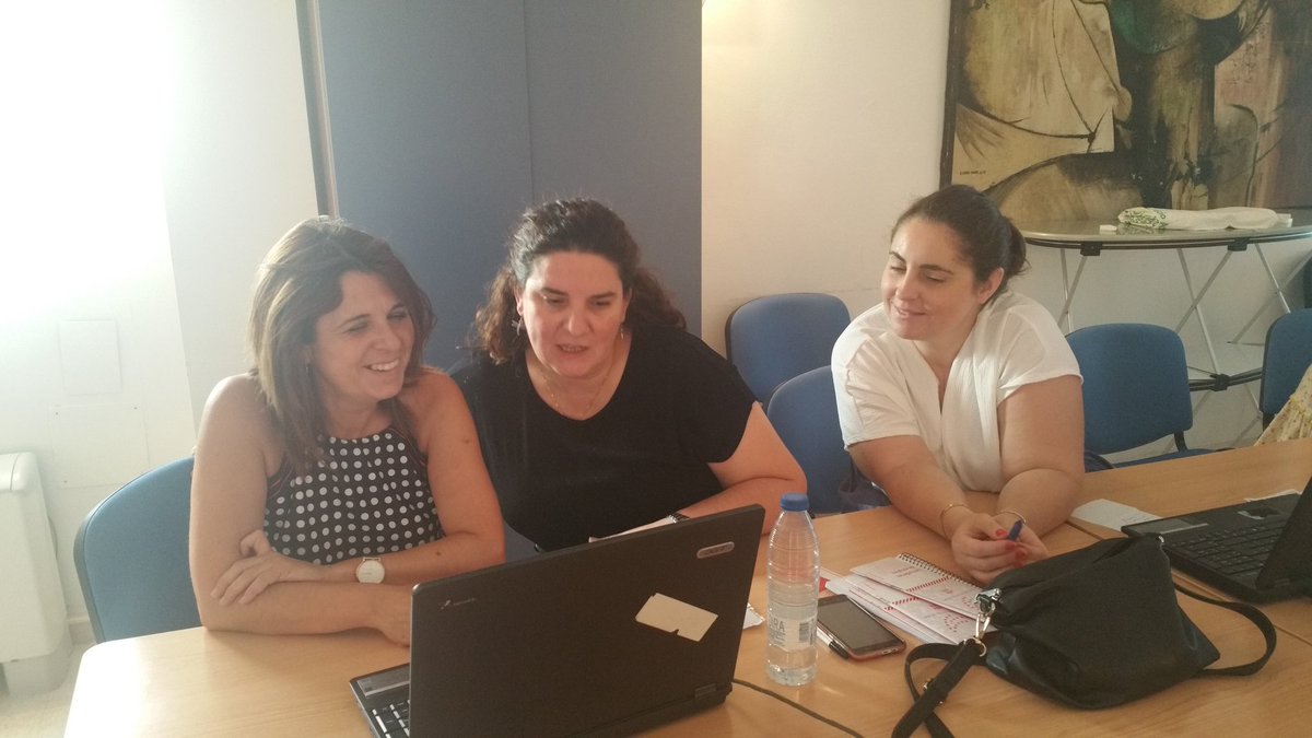 Ya los de <a href="/LanzaJaen/">Lanzadera de empleo Jaén 2019</a> preparando y ultimando las #clausura de nuestra #lanzaderadeempelo @Lanzaderas_EES <a href="/fundacionTef/">Fundación Telefónica</a> <a href="/FundacionSMLRPH/">Fundación Santa María la Real</a>