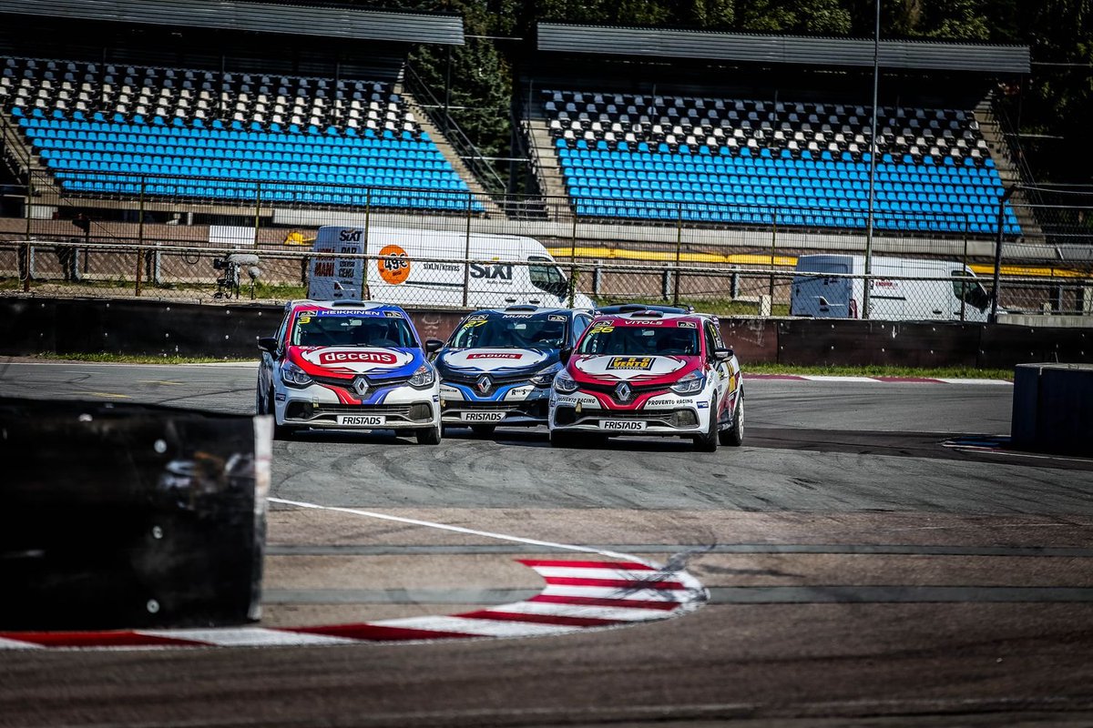 f1latvija's tweet photo. Motoru Sporta 5minūtē skaties:
🇱🇻@RallyXLatvia uzvar @Ronis_br81, Vītols ieņem 2. vietu, @gryazin_vasiliy - trešo;
😯@nikolay_gryazin avarē Romā;
🍾IndyCar uzvar Ņūgārdens;
👏DTM triumfē Vitmans un Rokefelers;
👍W-Series eksperiments izdevies
@F1LV
🎥https://t.co/cnwMLaRQBy https://t.co/2DBTamTI0v