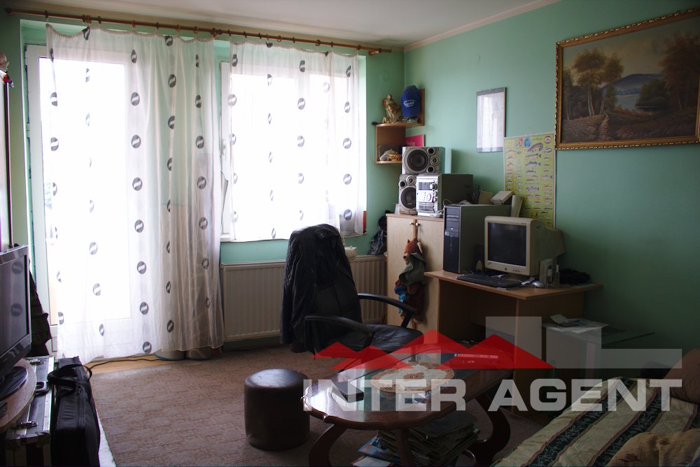 InterAgent027's tweet image. Na prodaju stan u centru grada površine 52 m2.  Poseduje aluminijumsku stolariju. Ima parno grejanje koje je na čvrsto gorivo – Alfa 90 koja ostaje u stanu.

Više na: shorturl.at/kmpxQ
#nekretnine #prokuplje #prodaja