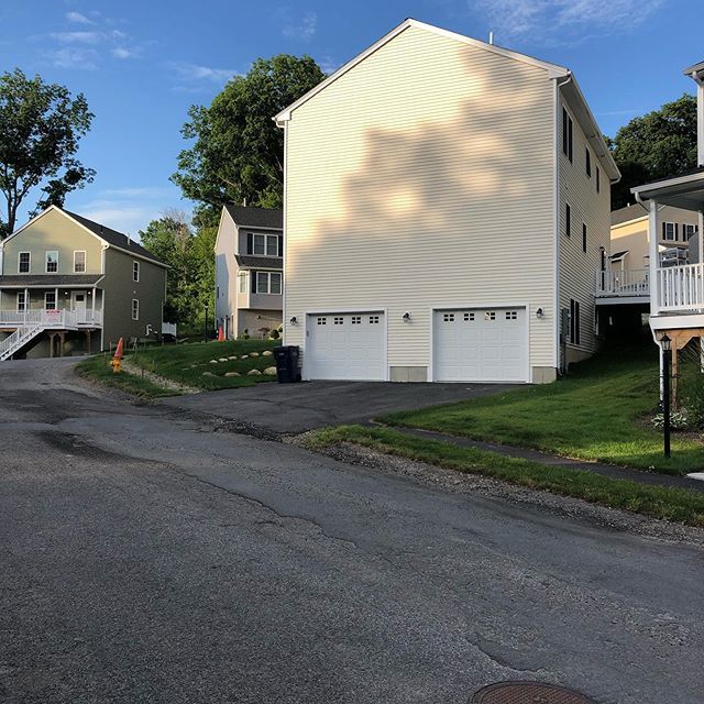 jeremiahrjones's tweet image. Okay, who designed this? #notjudging ift.tt/2y1hl35