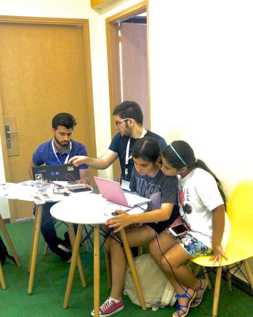 SOILebanon's tweet photo. Let's Graduate summer's camp sounds like;  Coding sessions, STEM fields, analitycal thinking, coding skills a certificate and the chance to participate in the robotics competition and maybe win a financial award ! #SOILebanon #summerofinnovationlebanon #letsgraduate https://t.co/XEpl085vgq